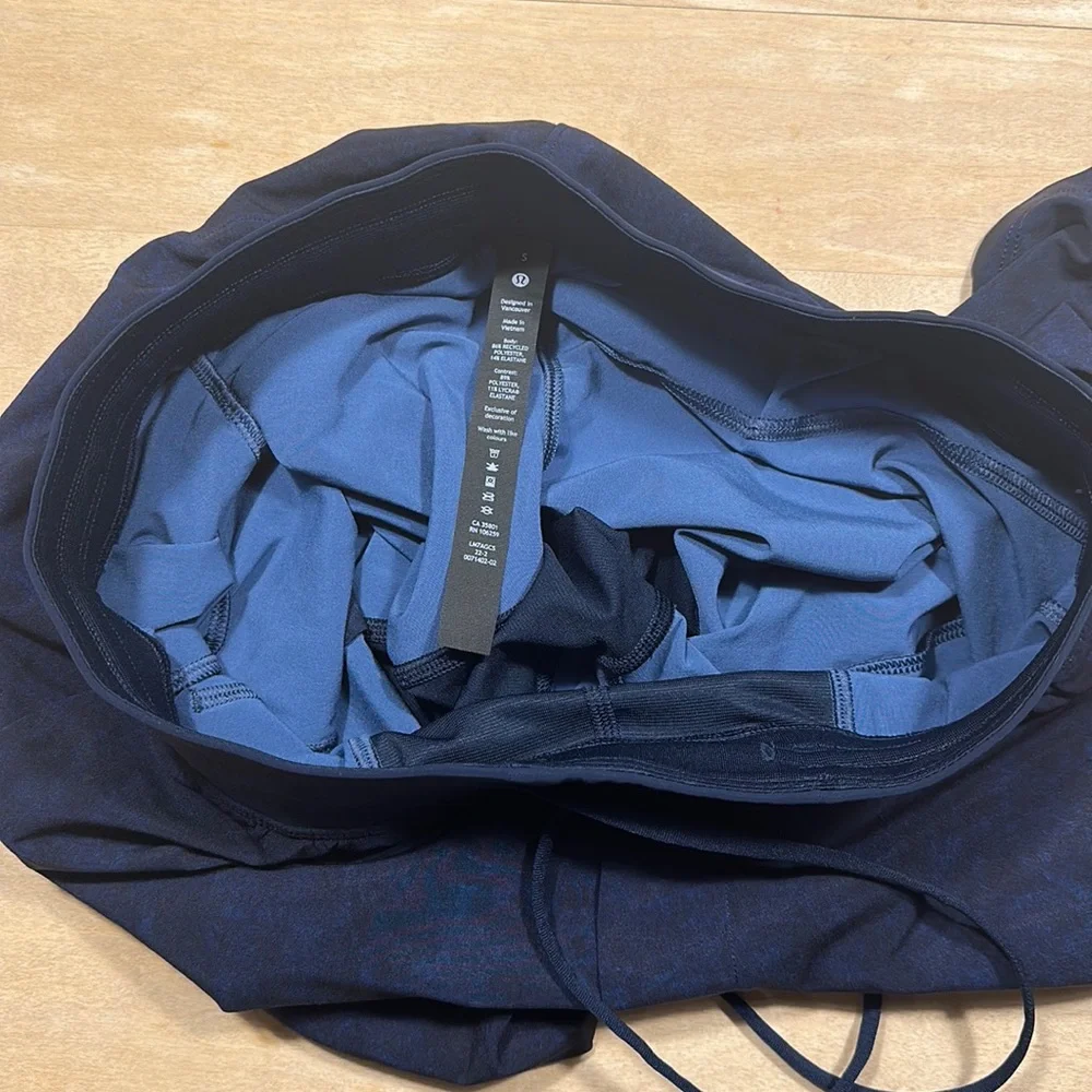 Lululemon T.H.E. Short Linerless 9” Sz S
